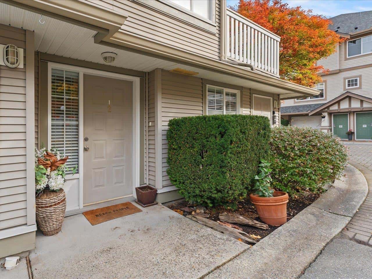 2 2733 PARKWAY DRIVE — Surrey, British Columbia - Photo 3 of 32