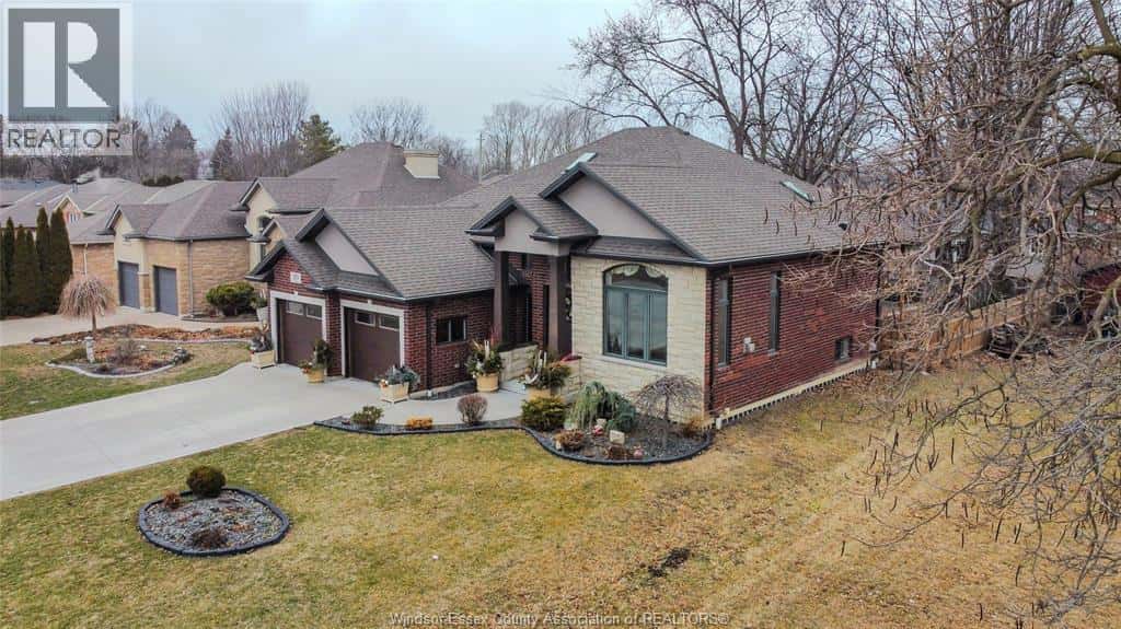 375 GRONDIN STREET — LaSalle, Ontario - Photo 3 of 40