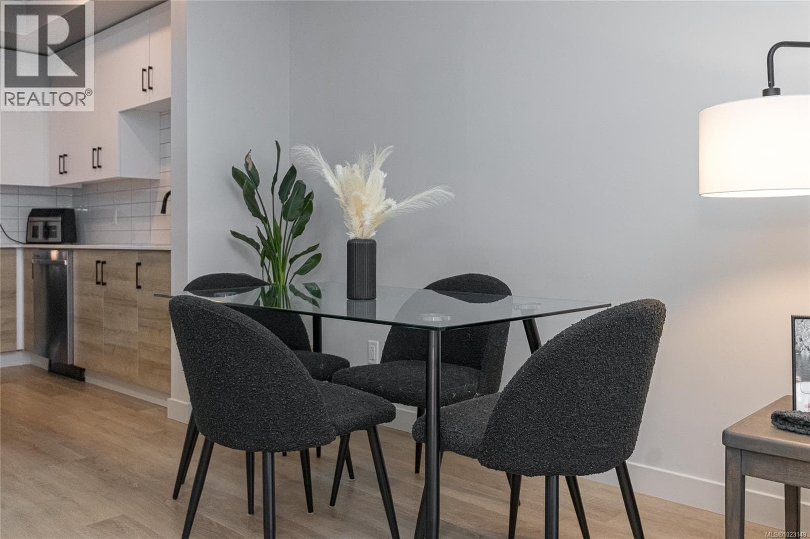 204 2465 Gateway Rd — Langford, British Columbia - Main photo