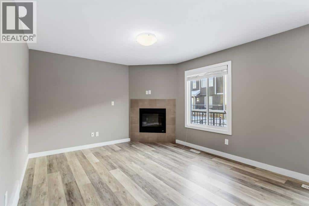 53, 401 Athabasca Avenue — Fort McMurray, Alberta - Photo 2 of 24