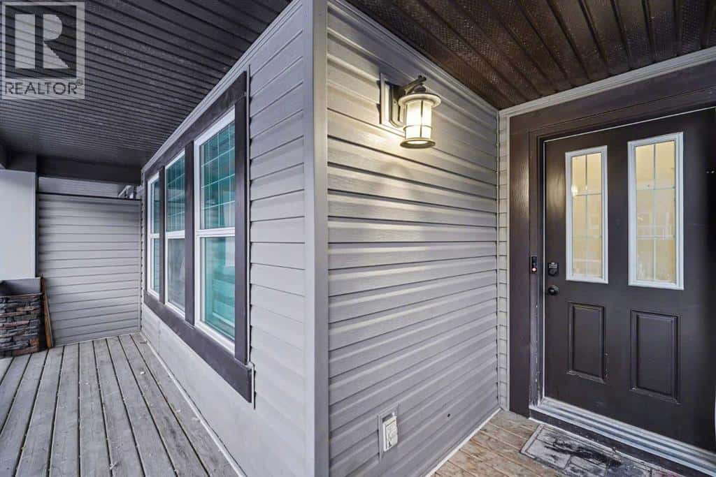 14 Skyview Point Link NE — Calgary, Alberta - Photo 3 of 40