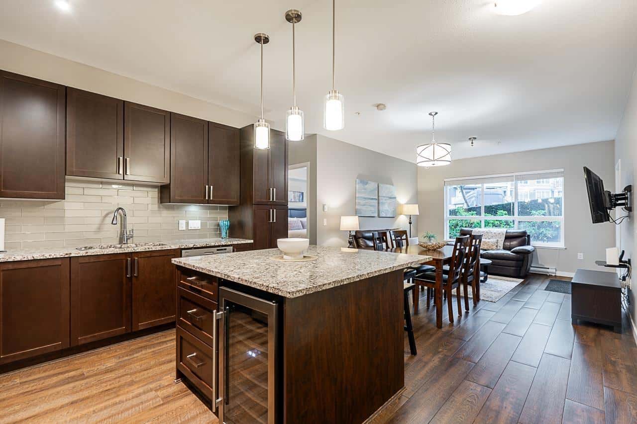 101 6470 194 STREET — Surrey, British Columbia - Photo 2 of 40