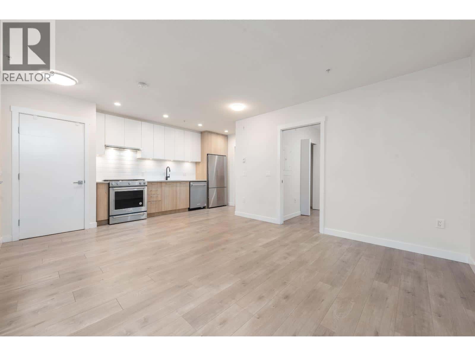 114 708 LEA AVENUE — Coquitlam, British Columbia - Photo 5 of 28