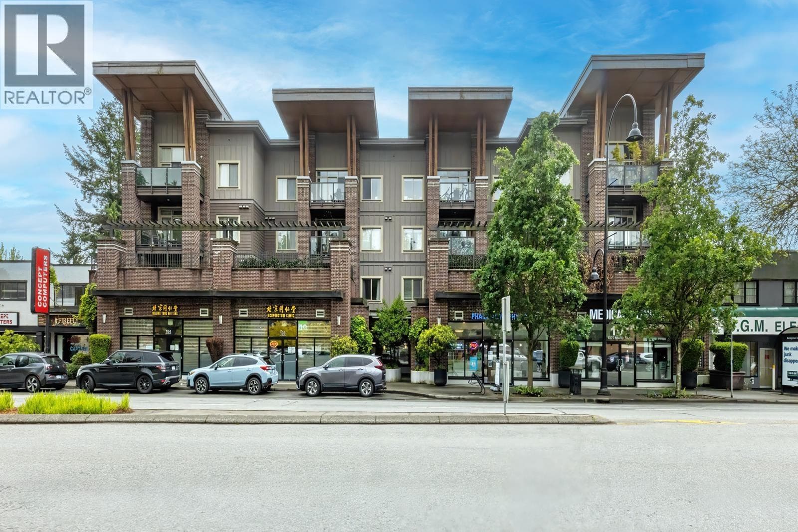 304 1273 MARINE DRIVE — North Vancouver, British Columbia - Main photo