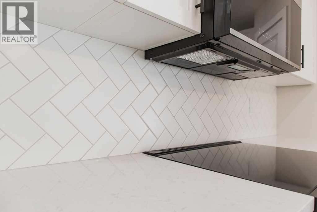 11419 95 Street — Clairmont, Alberta - Photo 4 of 40