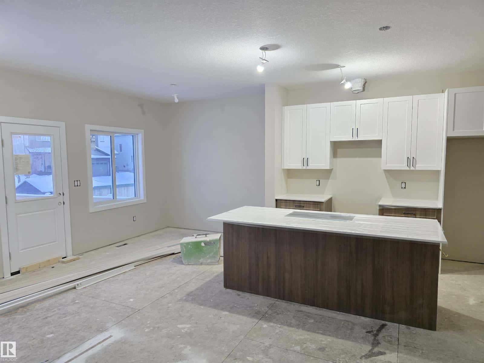 22 FICUS WY — Fort Saskatchewan, Alberta - Photo 2 of 23