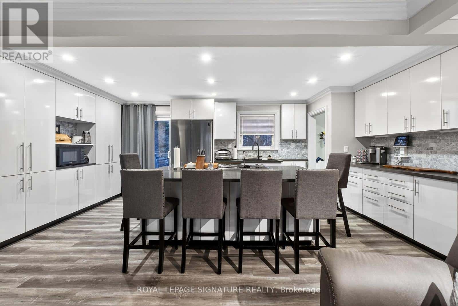 1914 LIVERPOOL ROAD — Pickering (Liverpool), Ontario - Photo 5 of 38