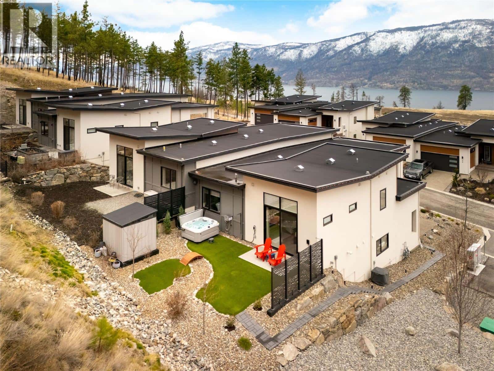 10100 Tyndall Road Unit# 17 — Lake Country, British Columbia - Photo 2 of 63