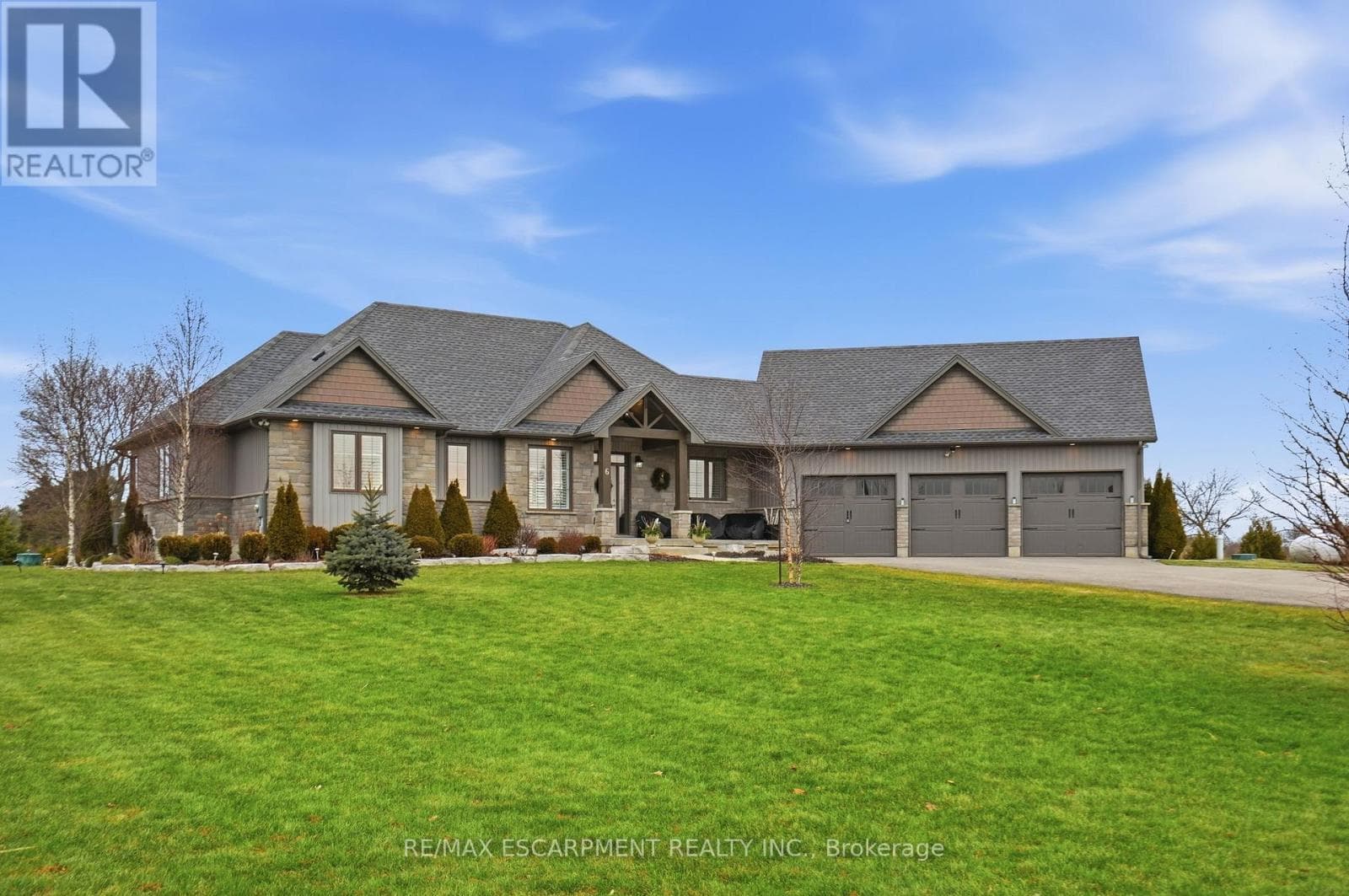 6 MACNEIL COURT — Brant (Brantford Twp), Ontario - Main photo