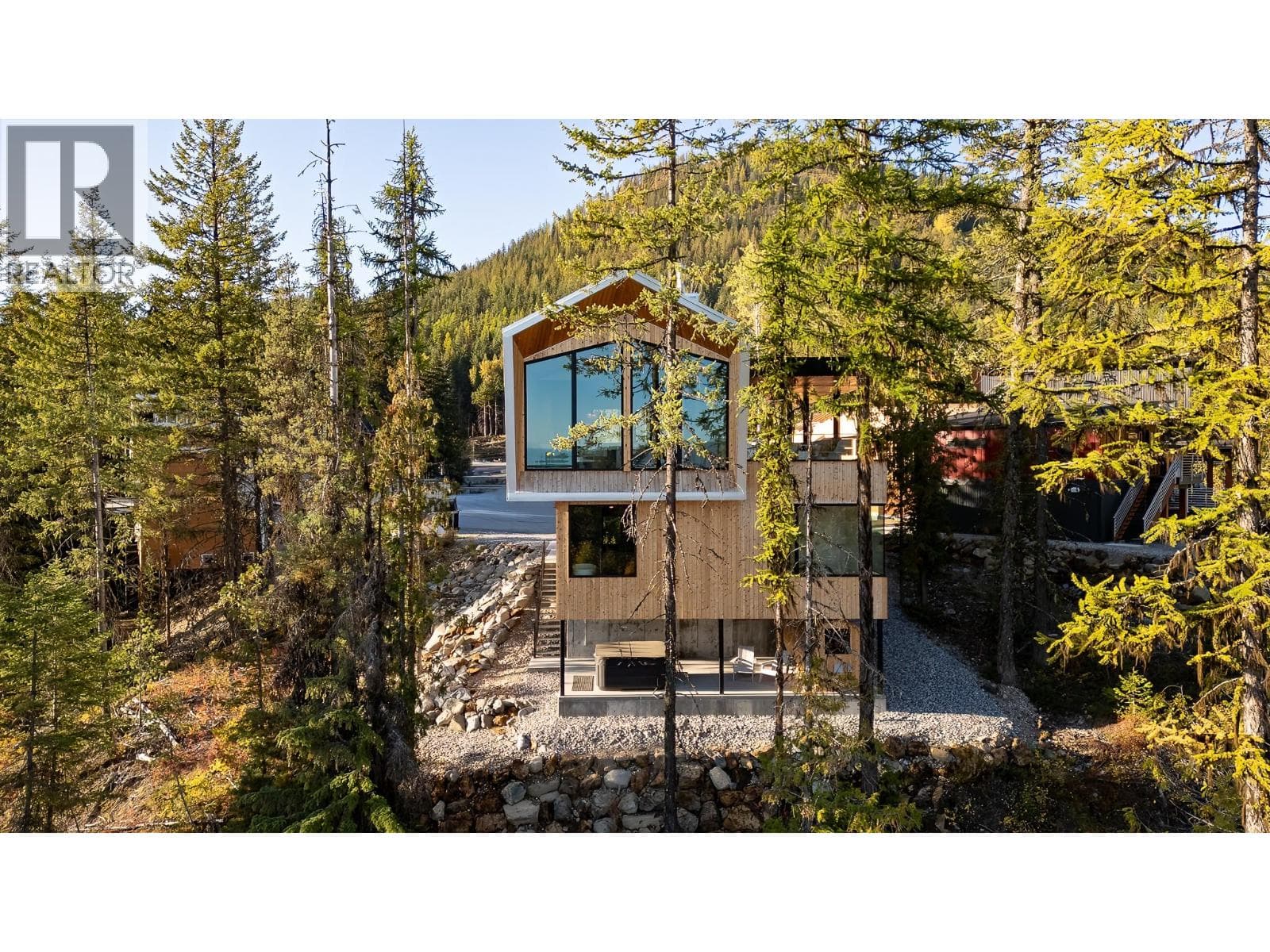 322 Larch Terrace — Rossland, British Columbia - Main photo