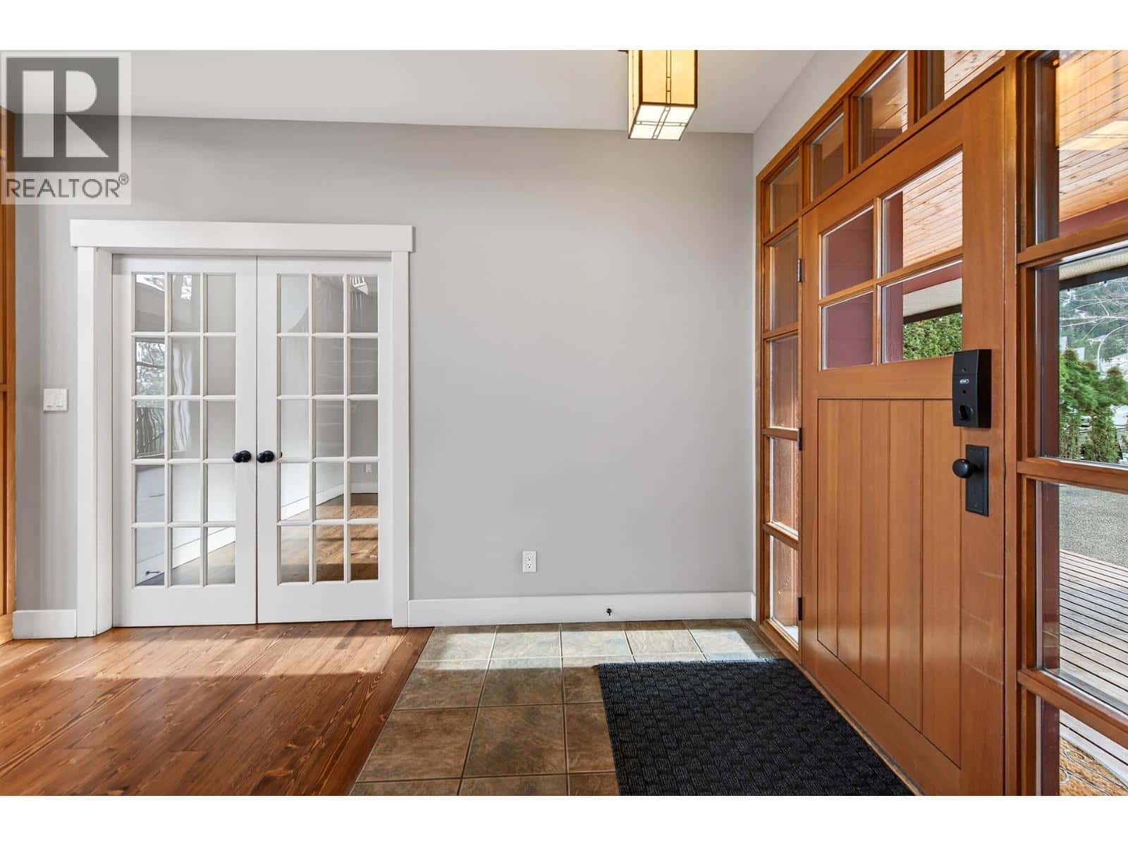 1990 Kechika Street — Kamloops, British Columbia - Photo 3 of 99