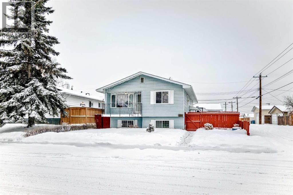 791 Penbrooke Road SE — Calgary, Alberta - Main photo