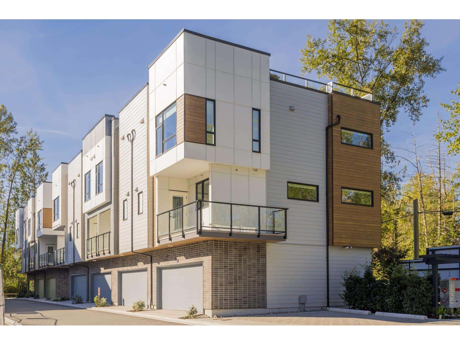 9 7946 204 STREET — Langley, British Columbia - Photo 3 of 40