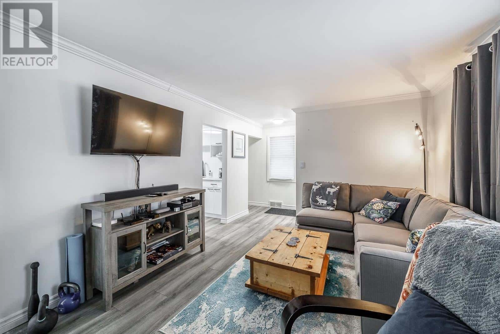 238 Reid ST — Sault Ste. Marie, Ontario - Photo 5 of 44