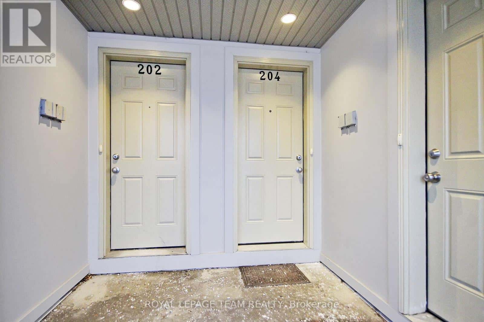 41 - 204 SHANLY PRIVATE — Ottawa, Ontario - Photo 5 of 41