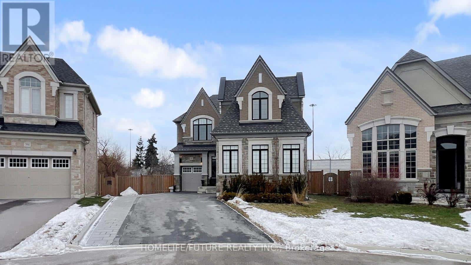 396 FRONTIER COURT — Pickering (Rosebank), Ontario - Photo 2 of 46