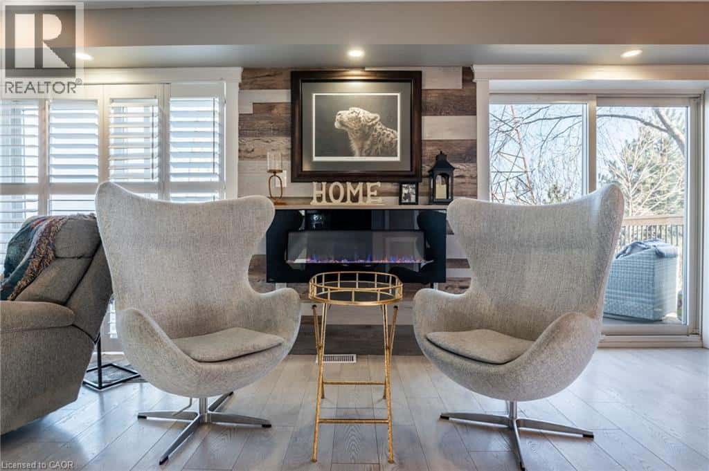 735 BEACH Boulevard — Hamilton, Ontario - Photo 3 of 42