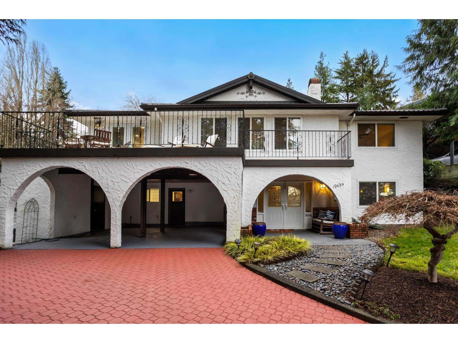 10659 SANTA MONICA DRIVE — Delta, British Columbia - Photo 3 of 40