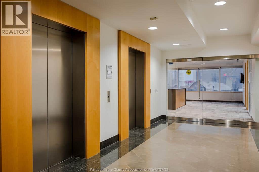 245 OUELLETTE Unit# 302 - Photo 2 of 14, Windsor, Ontario