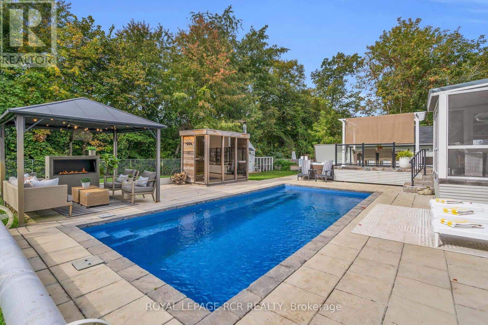 36 MARIE STREET — Georgina (Sutton & Jackson's Point), Ontario - Photo 2 of 49