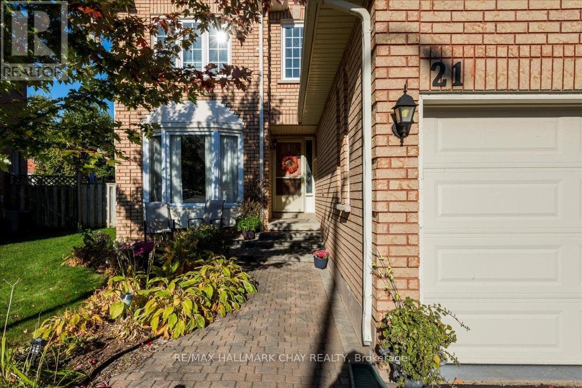 21 BARWICK DRIVE — Barrie (West Bayfield), Ontario - Main photo