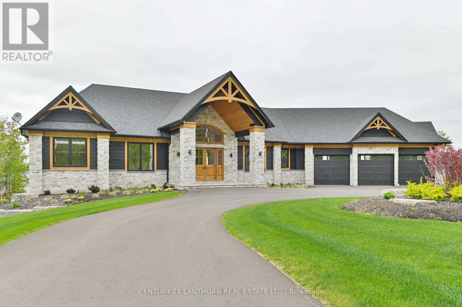 555 MILE POINT LANE — Centre Hastings, Ontario - Photo 3 of 50