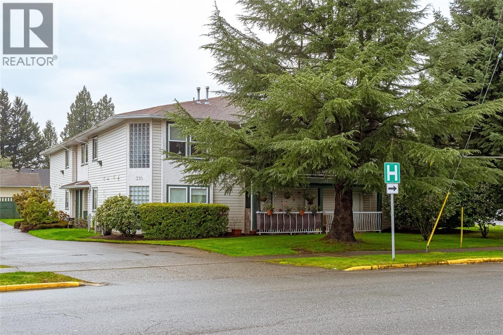 3 370 Cairnsmore St — Duncan, British Columbia - Main photo