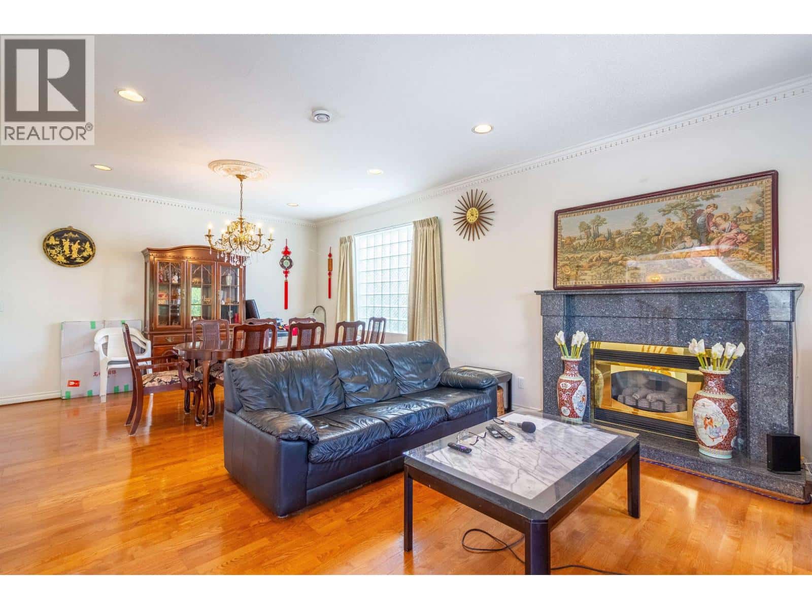 7286 BARNET ROAD — Burnaby, British Columbia - Photo 3 of 39