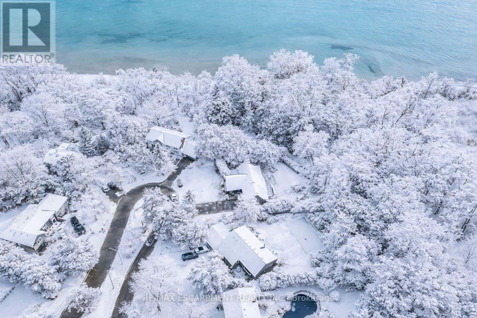 1294 GATEHOUSE DRIVE — Mississauga (Clarkson), Ontario - Photo 3 of 39