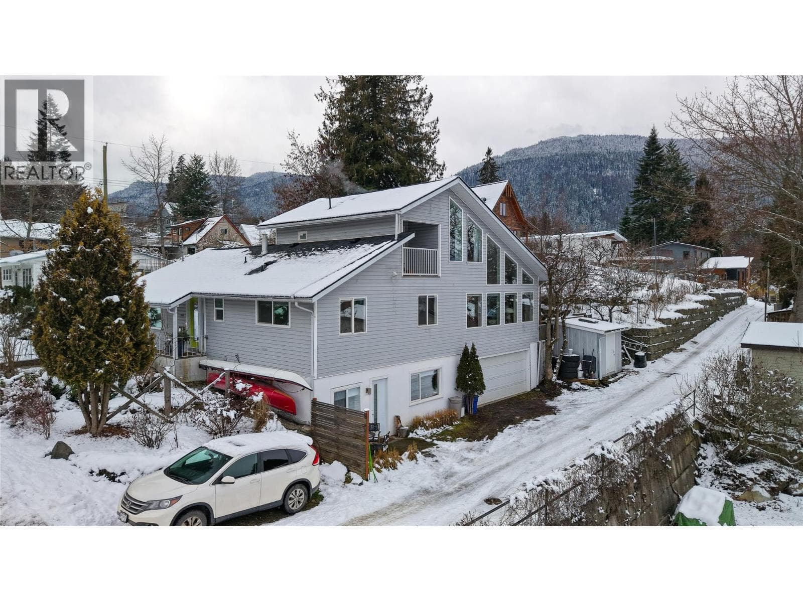 1420 Kootenay Street — Nelson, British Columbia - Main photo