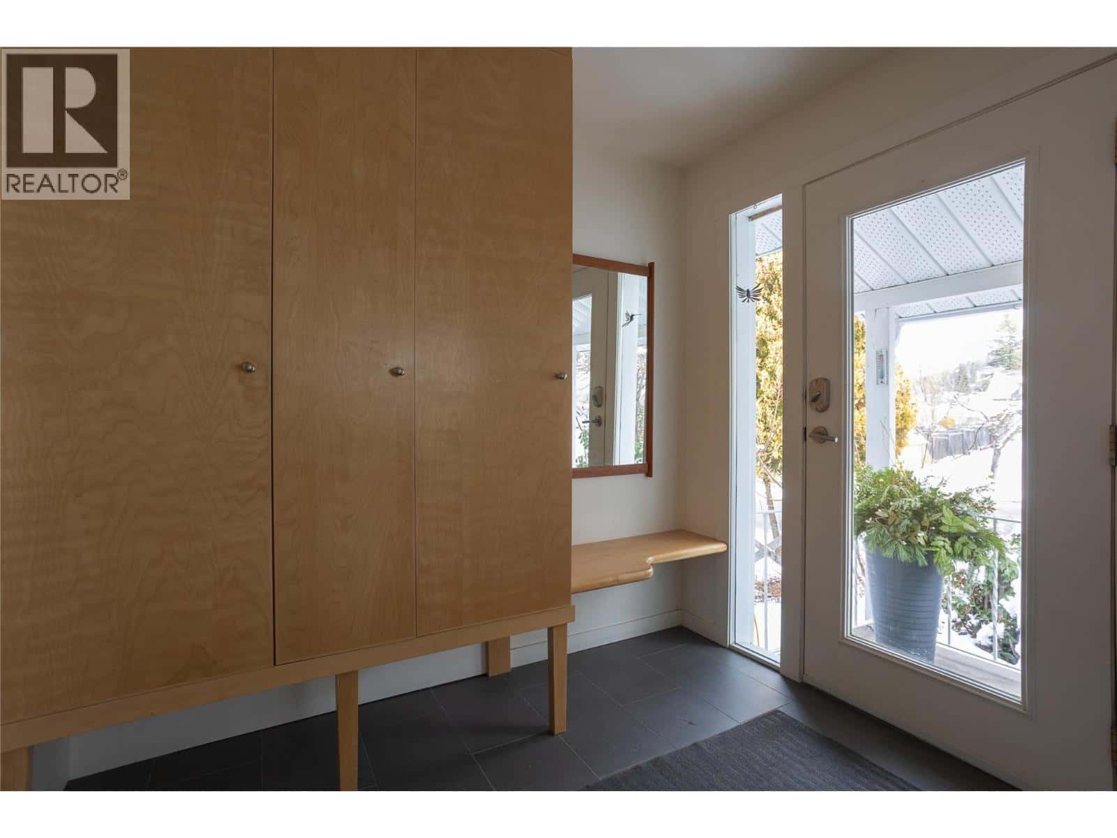 1420 Kootenay Street — Nelson, British Columbia - Photo 2 of 76