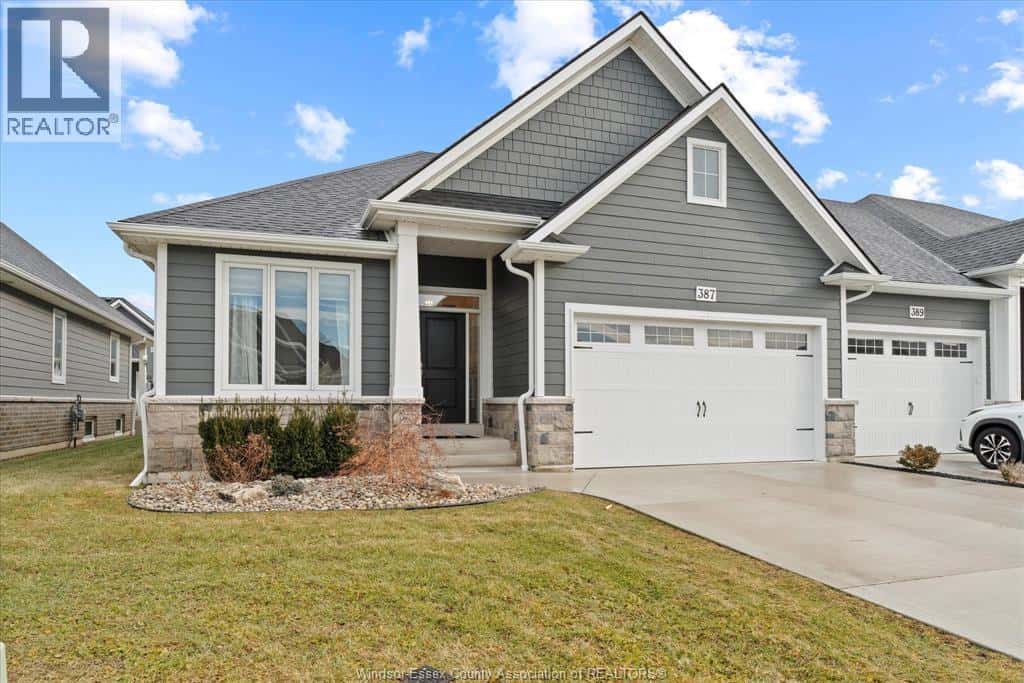 387 Caserta — Lakeshore, Ontario - Photo 2 of 39