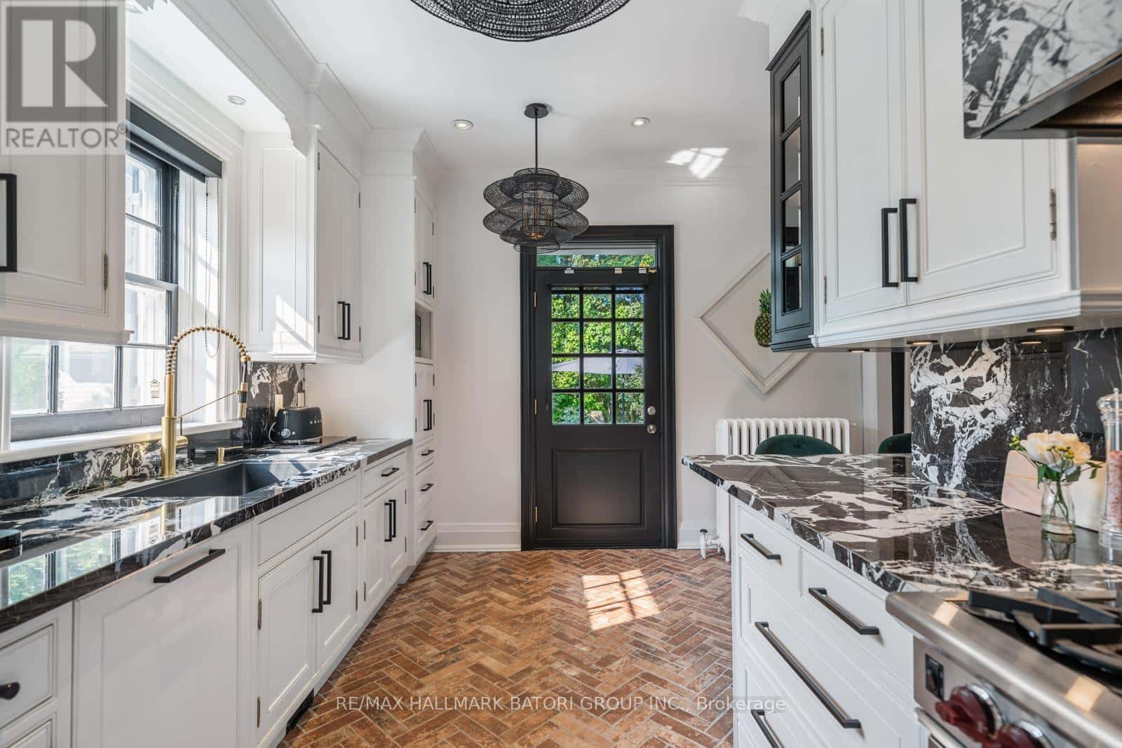 171 OLD FOREST HILL ROAD — Toronto (Forest Hill North), Ontario - Photo 5 of 42