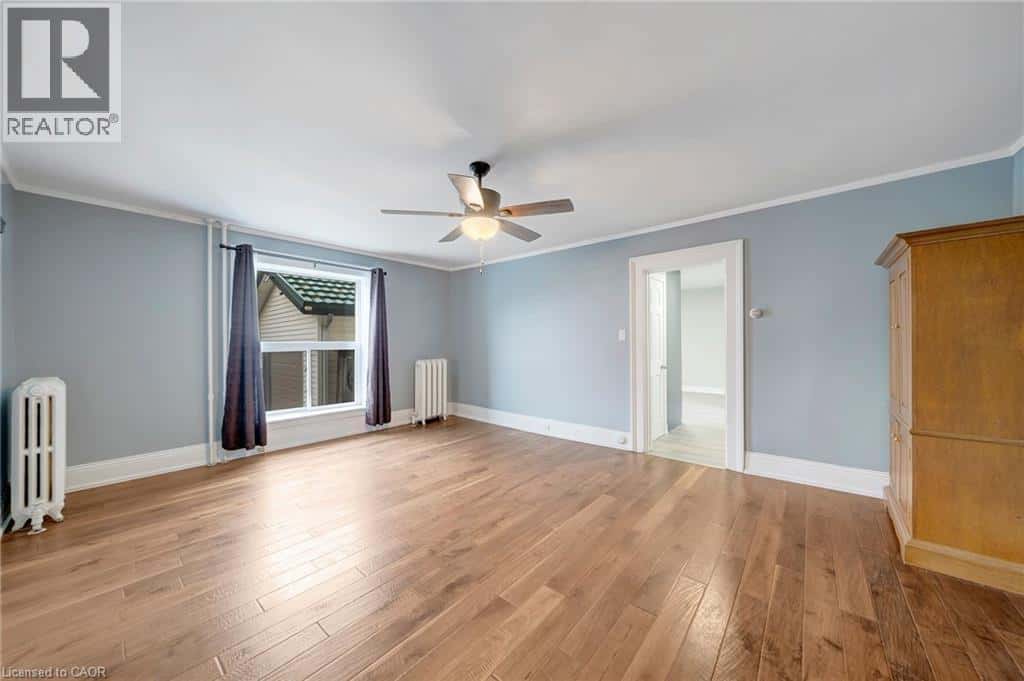 115 WEST MAIN Street — Welland, Ontario - Photo 5 of 47