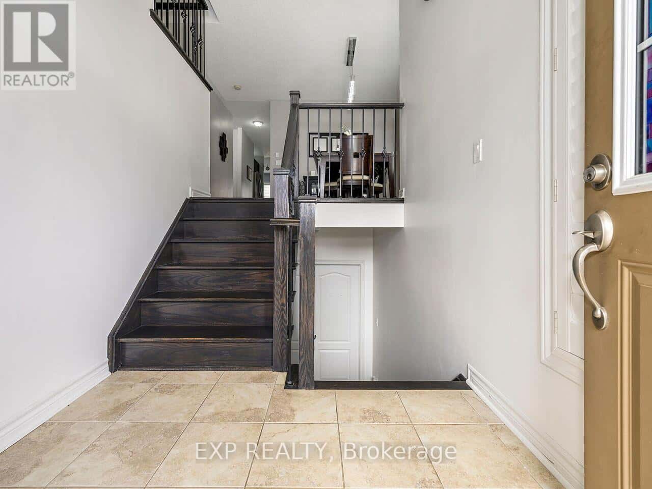 856 WRENWOOD DRIVE — Oshawa (Taunton), Ontario - Photo 4 of 40