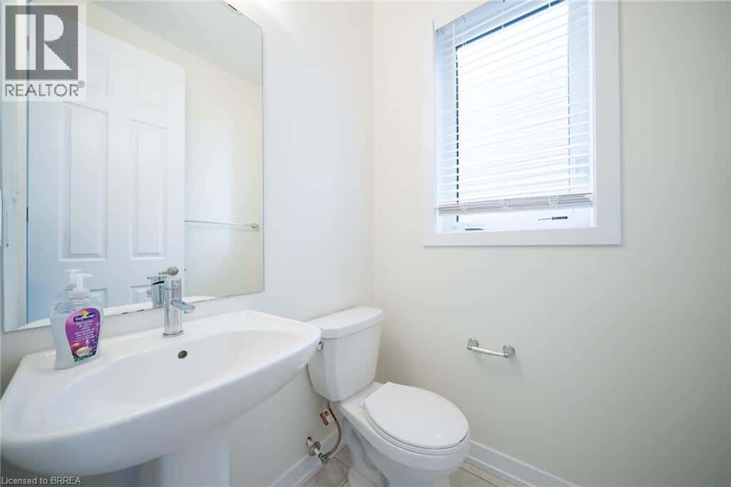 196 WILMOT Road — Brantford, Ontario - Photo 5 of 38