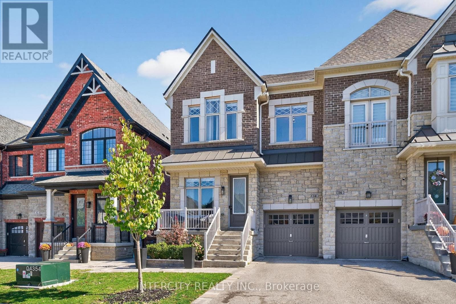 14 GREAT HERON COURT — King (King City), Ontario - Main photo