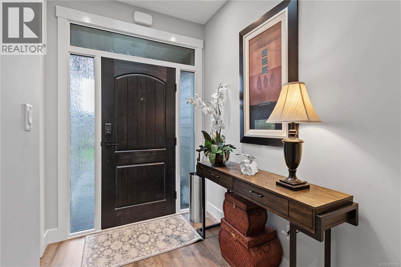 646 Alpine Dr — Parksville, British Columbia - Photo 2 of 33