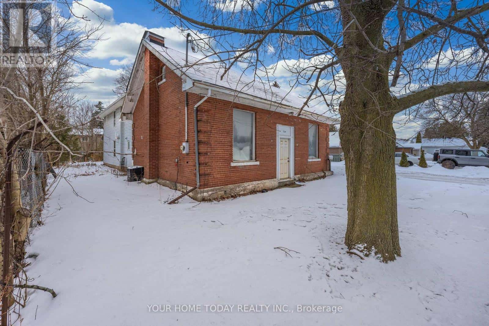 164 MAIN STREET S — Halton Hills (AC Acton), Ontario - Photo 4 of 34