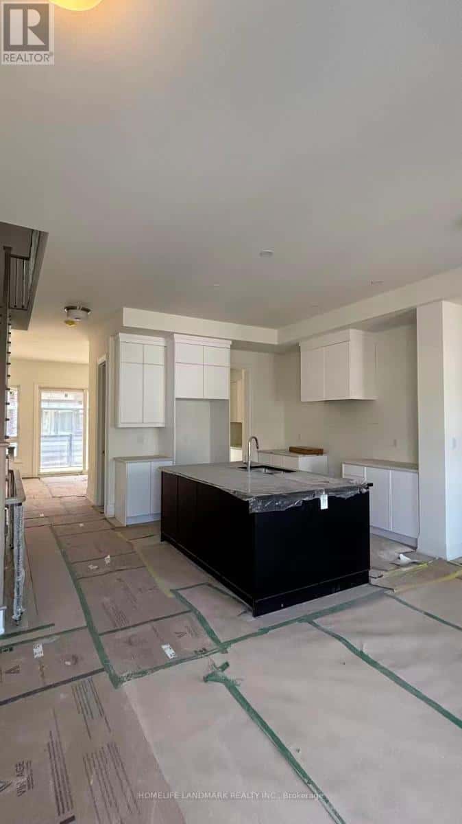 3316 TAHA GARDENS — Oakville (GO Glenorchy), Ontario - Photo 2 of 18