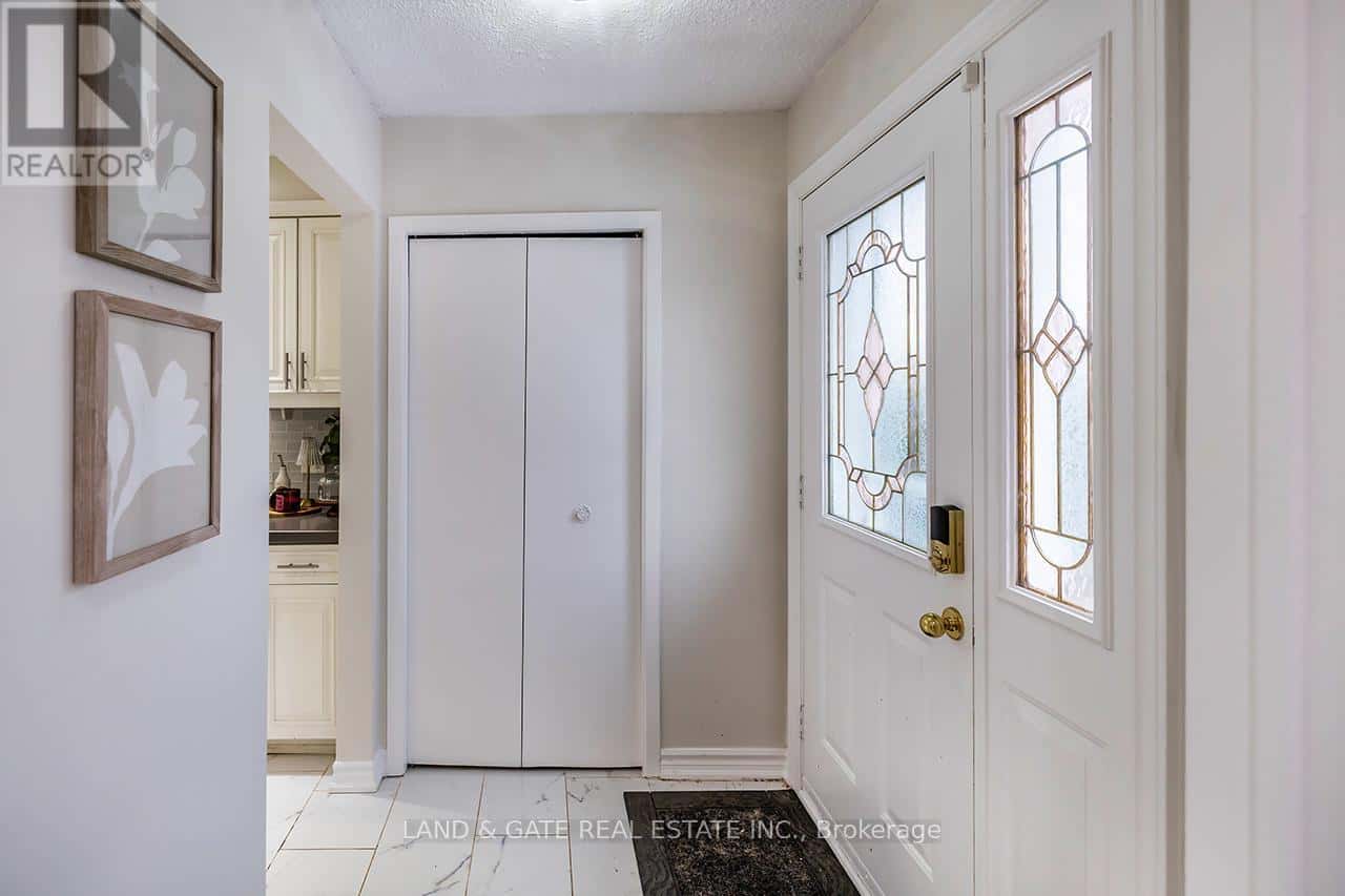 1184 ELDORADO AVENUE — Oshawa (Eastdale), Ontario - Photo 3 of 28