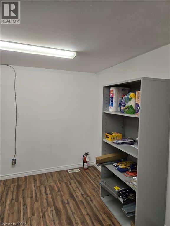 340 HENRY Street Unit# 19 — Brantford, Ontario - Photo 5 of 18