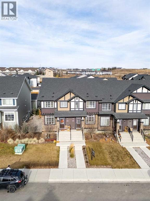 216 Clydesdale Avenue — Cochrane, Alberta - Main photo