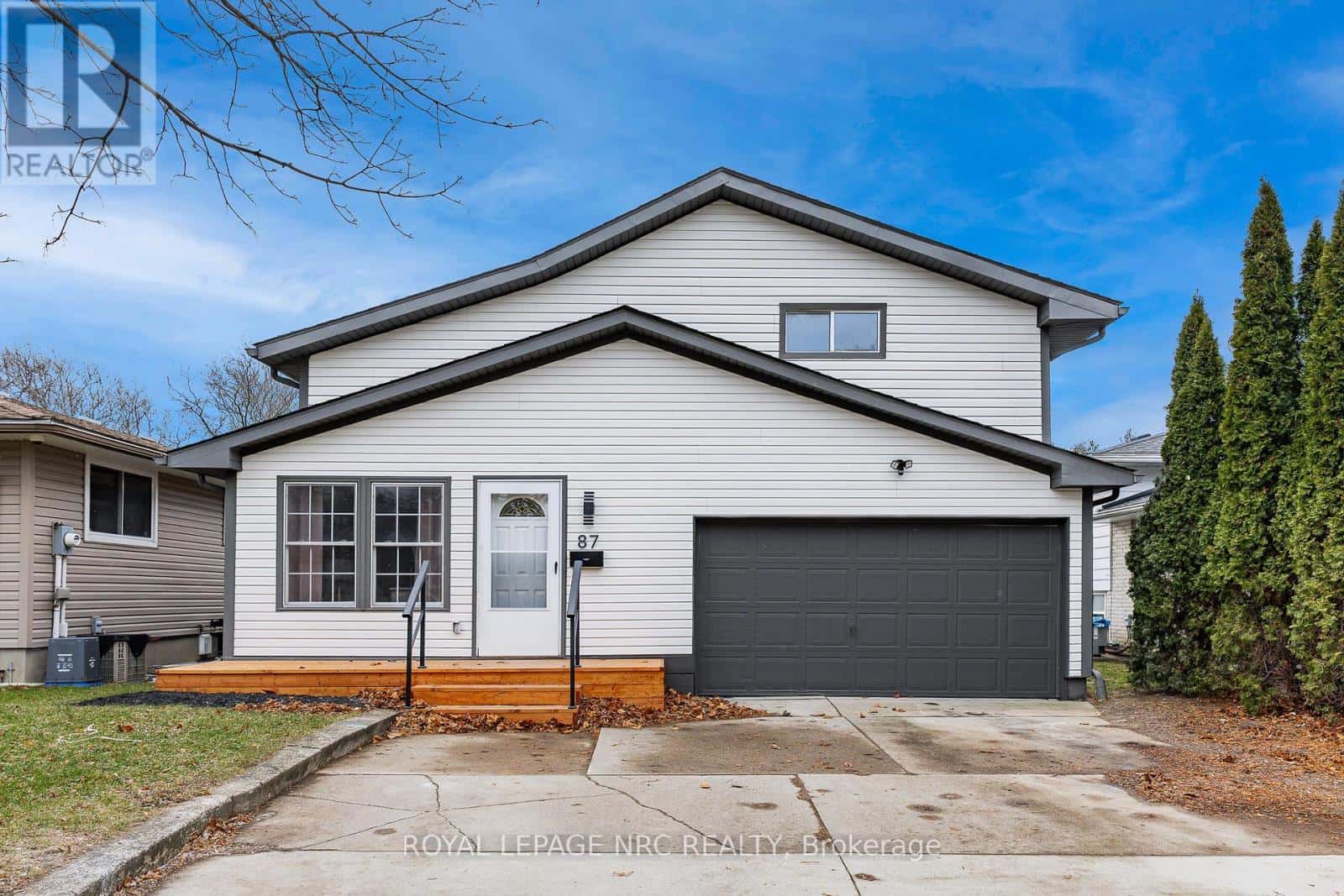 87 LAFAYETTE DRIVE — St. Catharines (Lakeport), Ontario - Photo 2 of 45