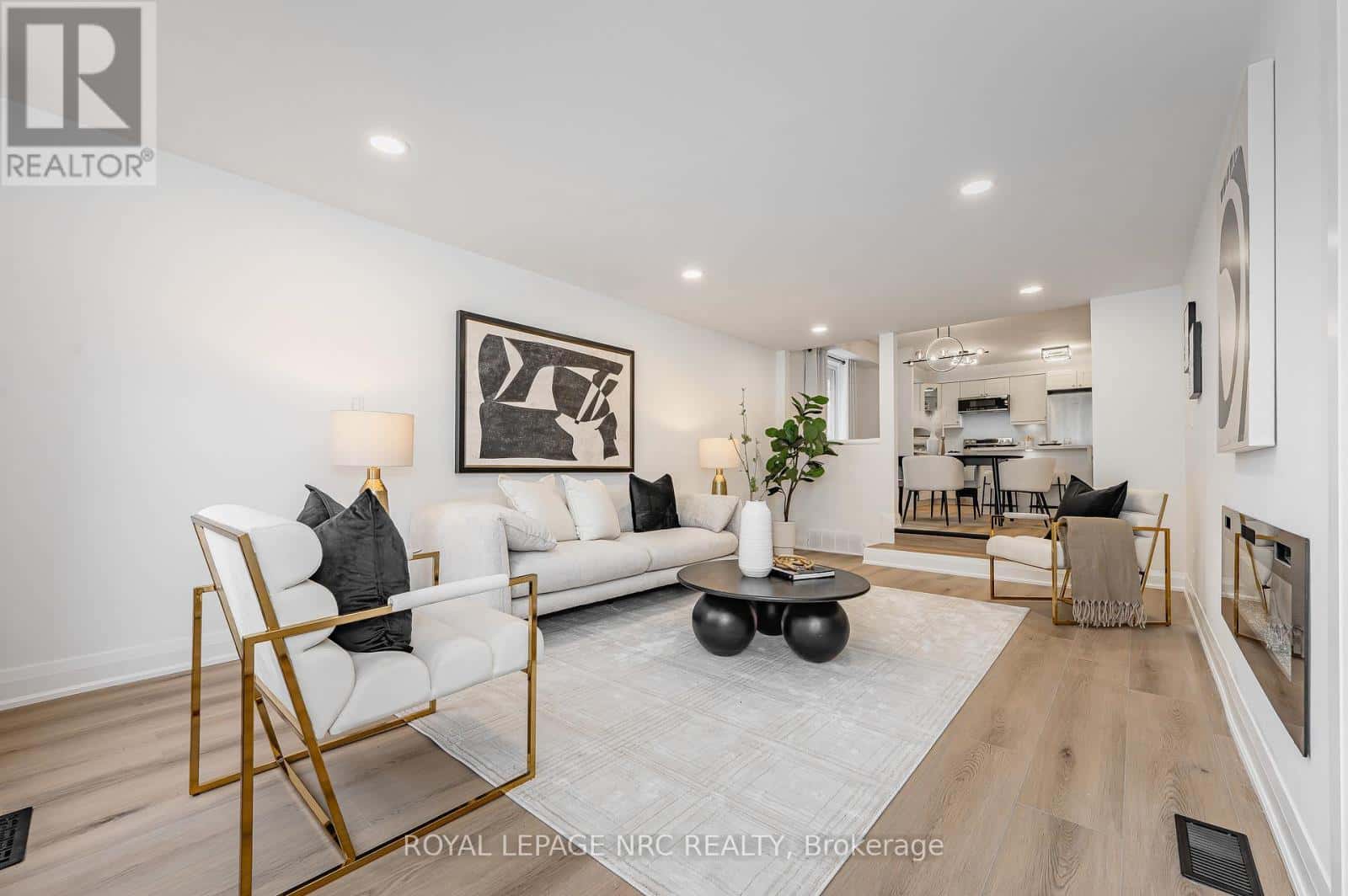 87 LAFAYETTE DRIVE — St. Catharines (Lakeport), Ontario - Photo 5 of 45