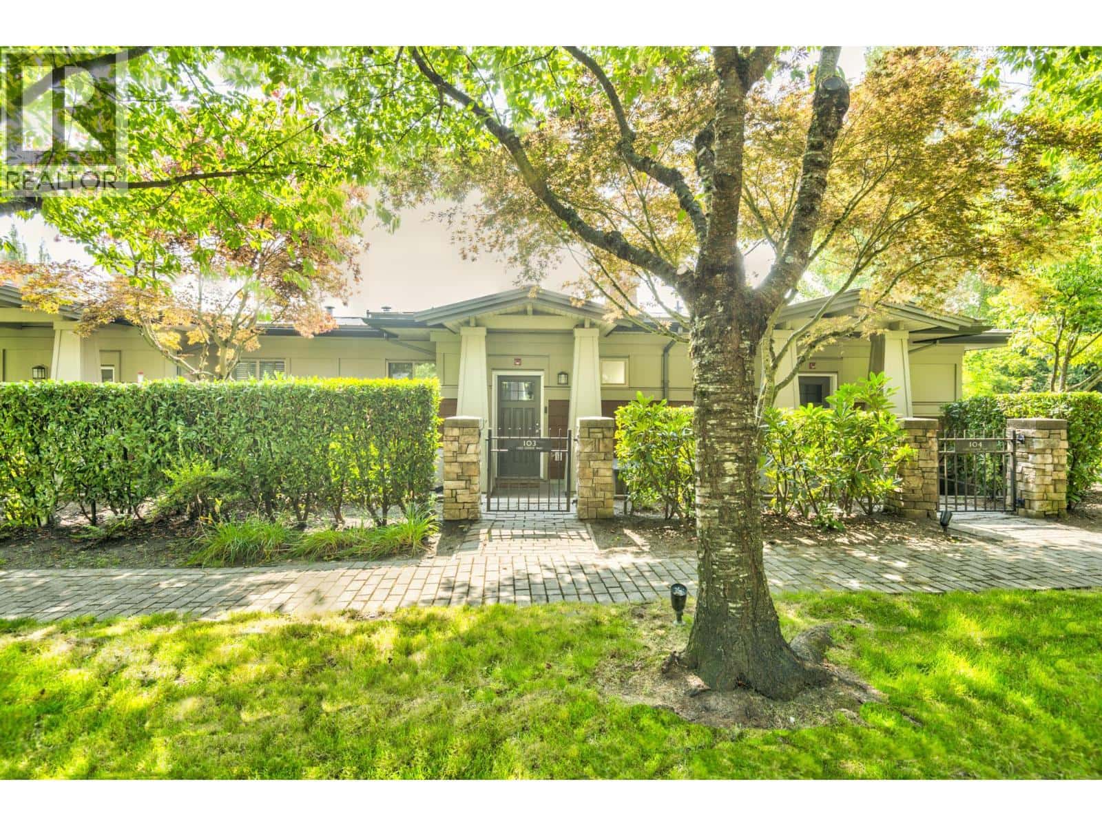 1322 GENEST WAY — Coquitlam, British Columbia - Photo 3 of 38