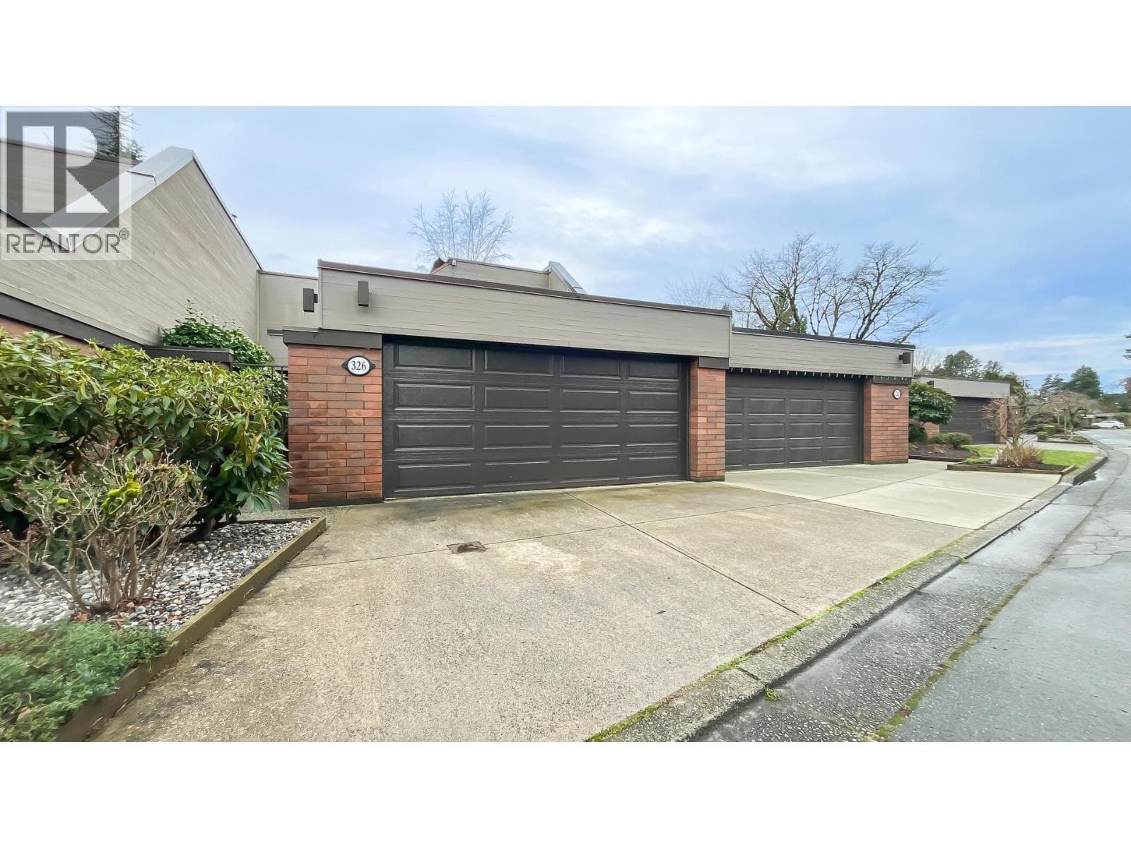 326 GREENSBORO PLACE — Vancouver, British Columbia - Main photo