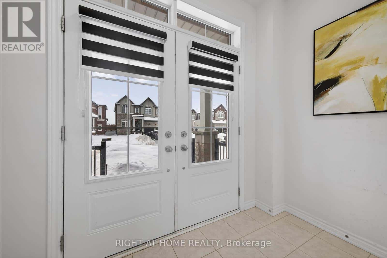 1218 CORBY WAY — Innisfil, Ontario - Photo 4 of 50