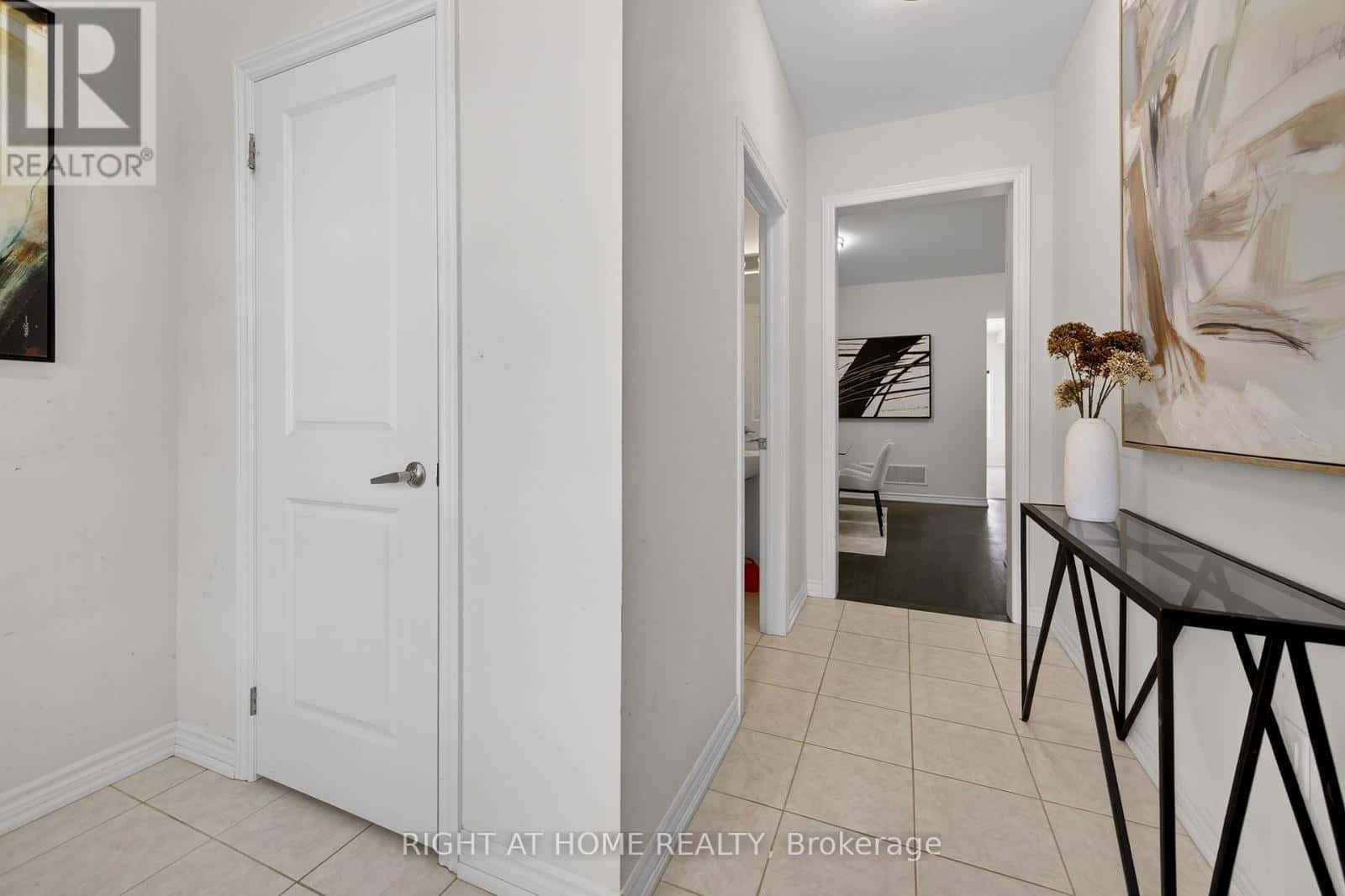 1218 CORBY WAY — Innisfil, Ontario - Photo 5 of 50