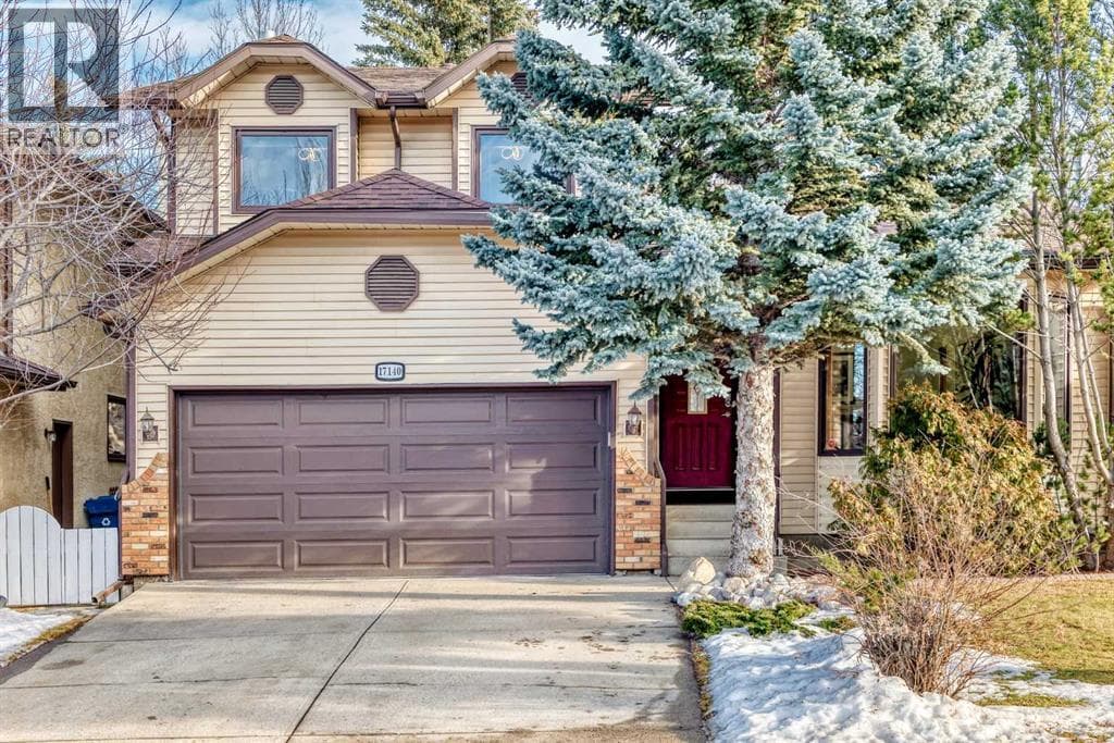 17140 Sundown Road SE — Calgary, Alberta - Main photo